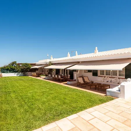 Con Encanto En Primera Linea De Mar 4hab 4 Banos Willa