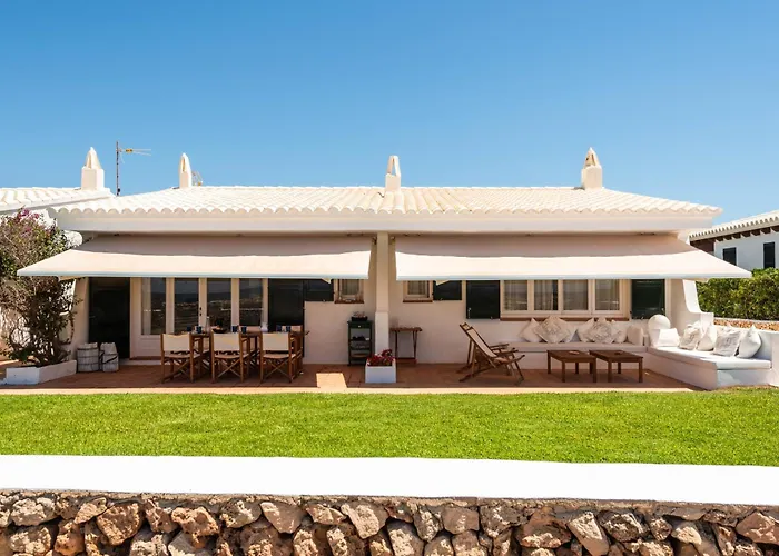 Con Encanto En Primera Linea De Mar 4hab 4 Banos Willa Cap d'en Font