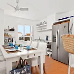 Con Encanto En Primera Linea De Mar 4hab 4 Banos Villa *
